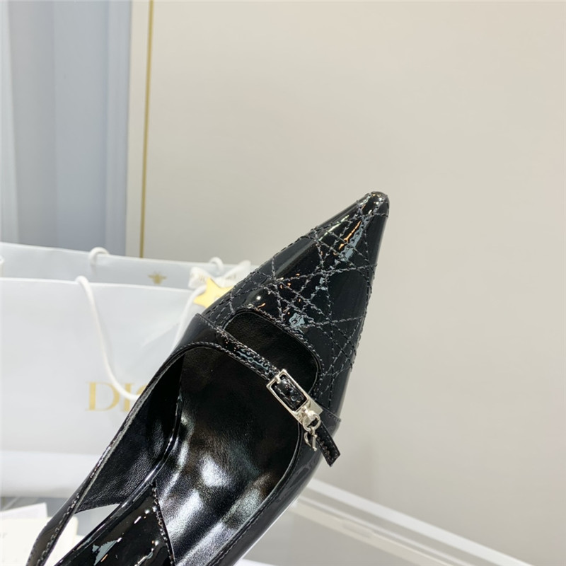 D10r slingback pointed toe pumps black