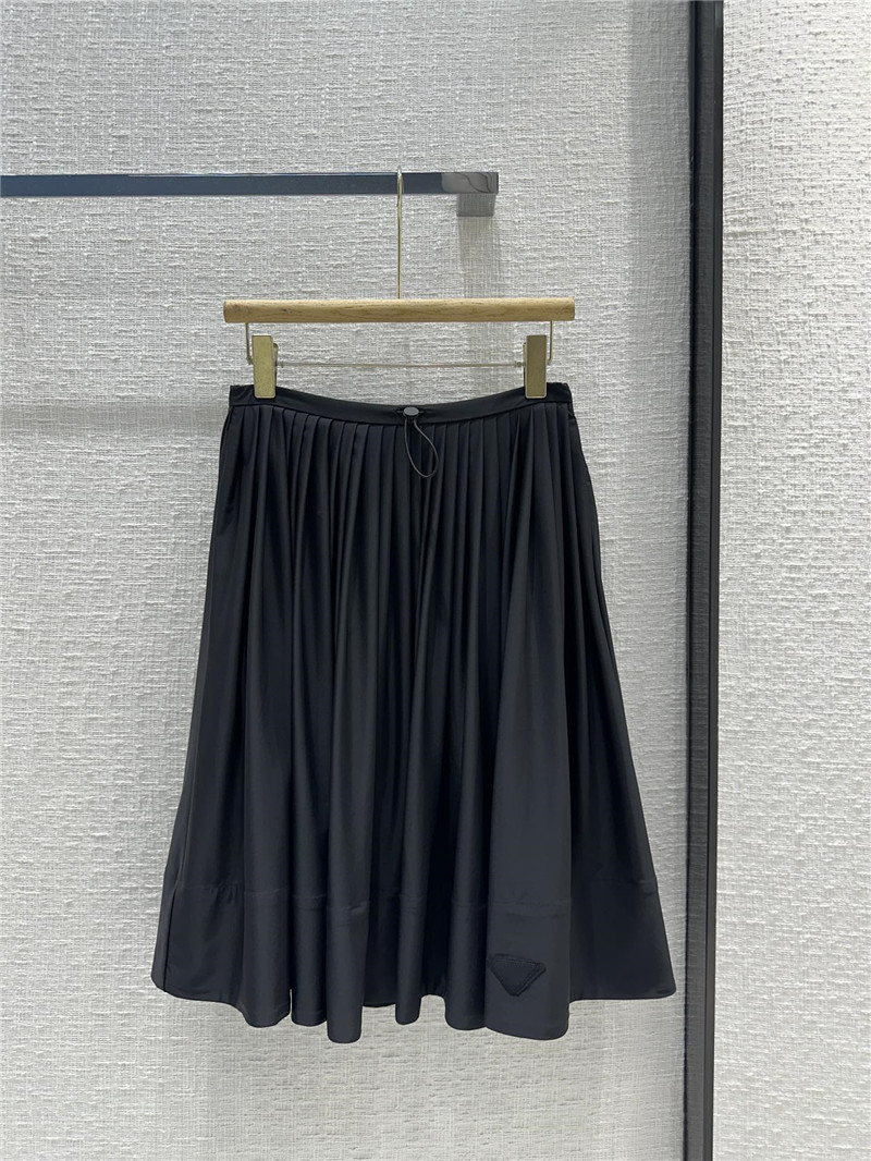 Pra*a low waisted pleated skirt cheap replica designer clothes
