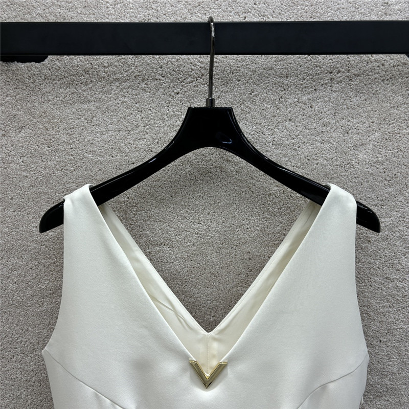 Va1e*ntin0 vest dress replica d&g clothing