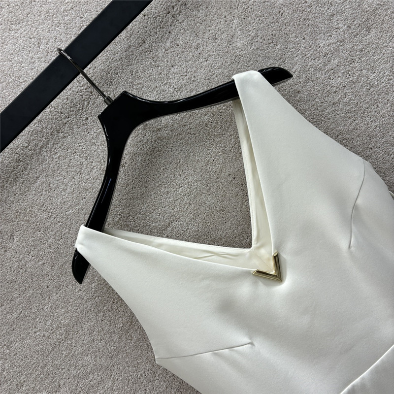 Va1e*ntin0 vest dress replica d&g clothing