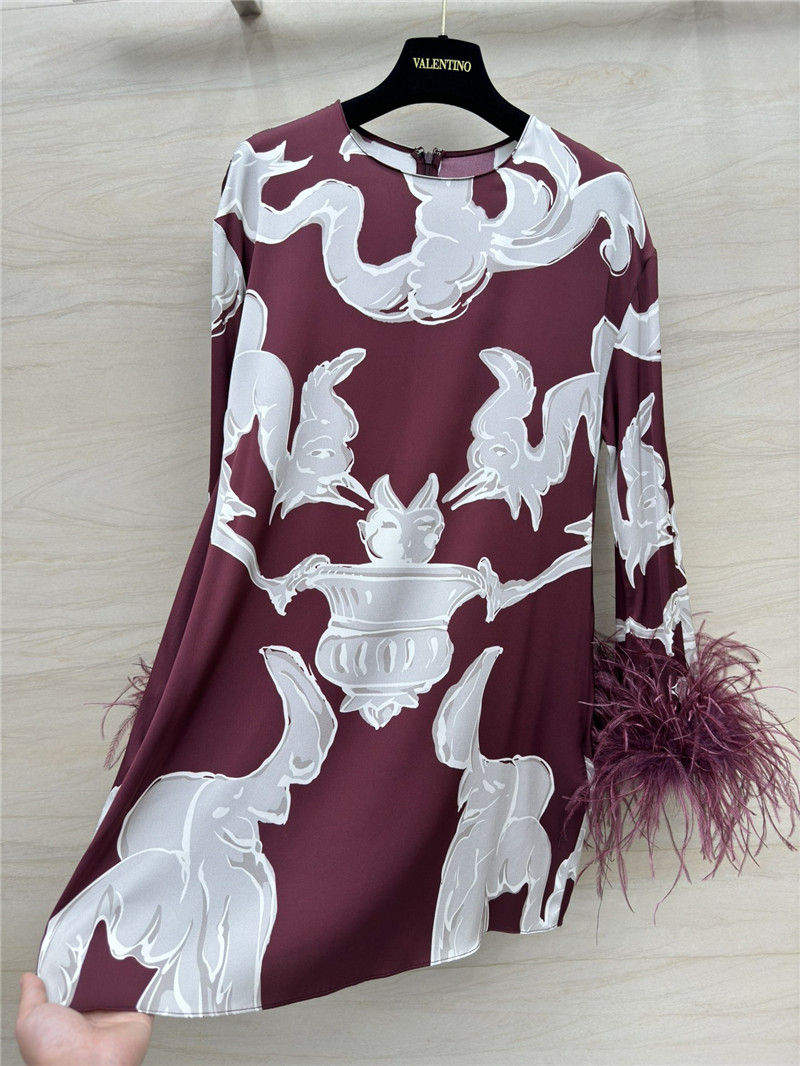 Va1e*ntin0 ostrich feather silk dress replica designer clothes