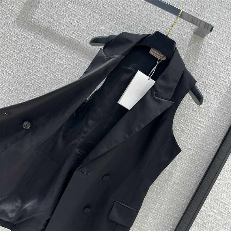 a1exa*der Mcqv*en double breasted vest suit replicas clothes