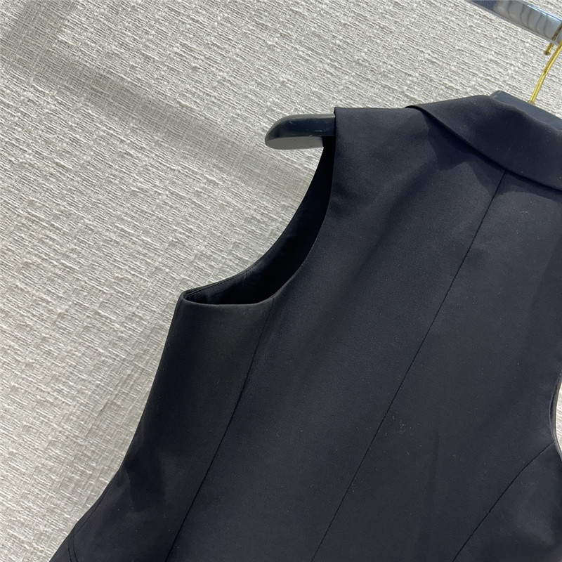 a1exa*der Mcqv*en double breasted vest suit replicas clothes