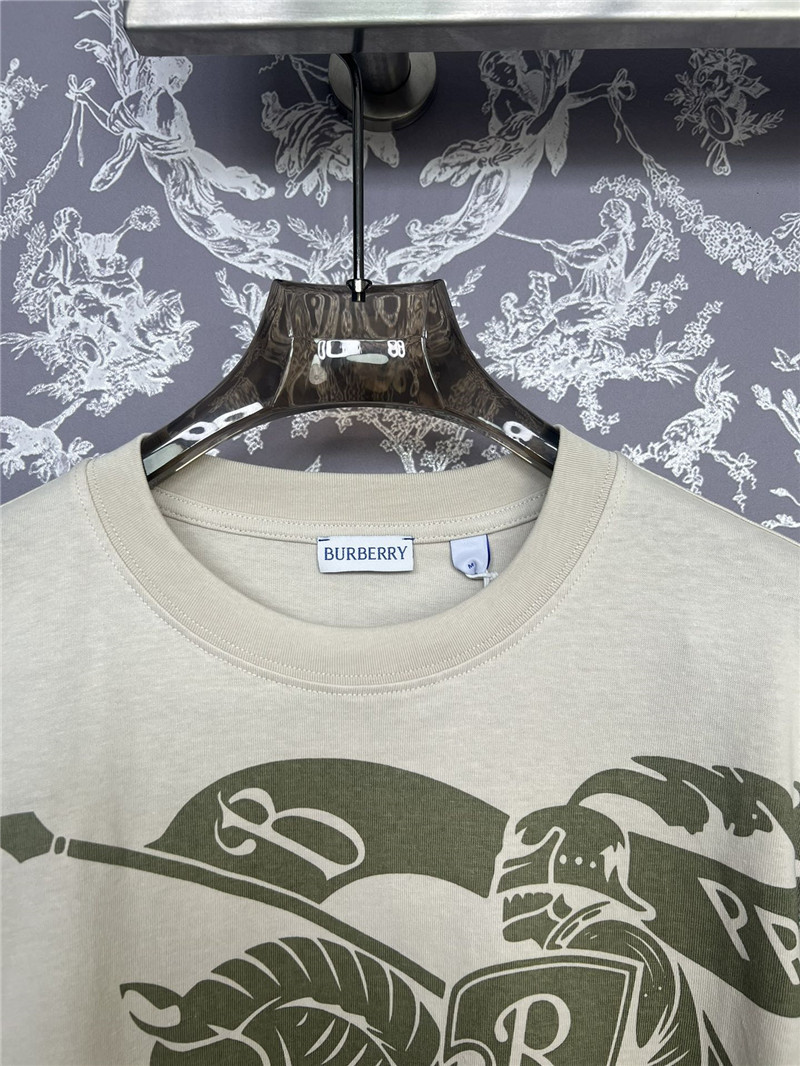 Bv*b*rry new t-shirt replica clothing sites