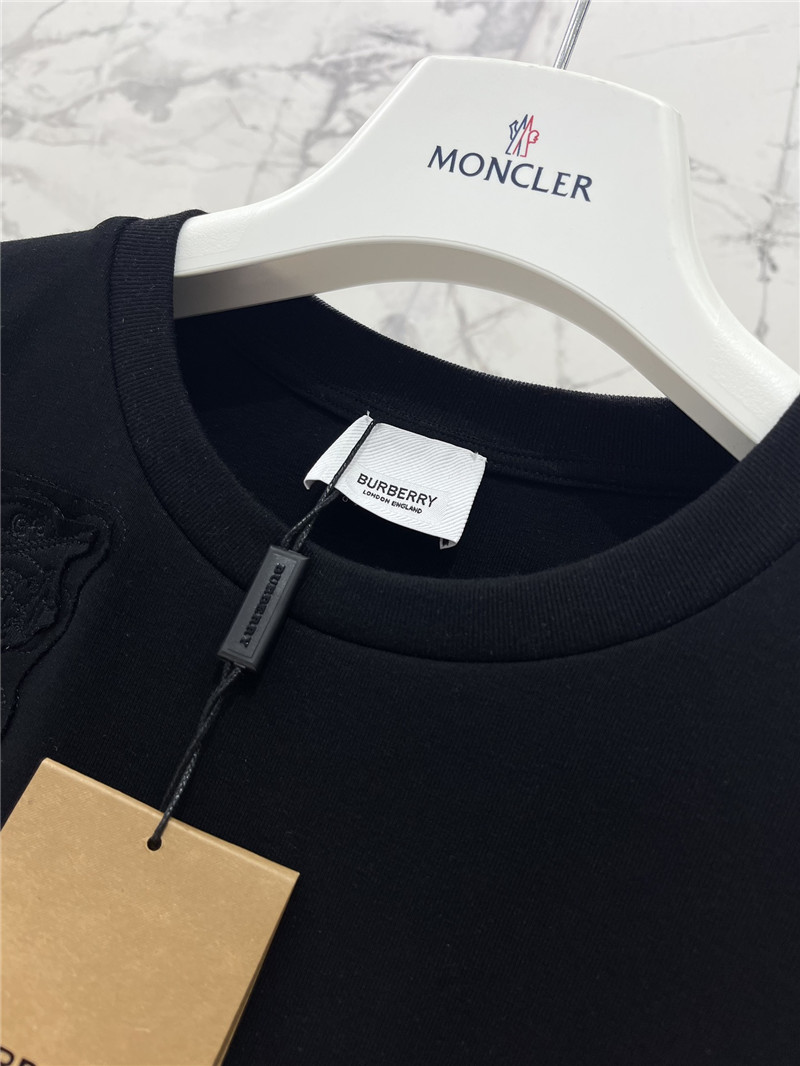 Bv*b*rry black pocket logo tee