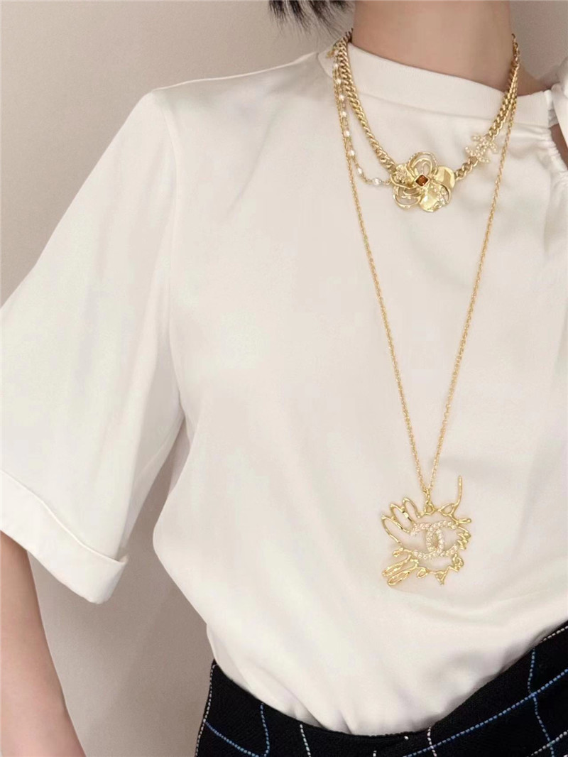 Ch**el necklace sweater chain