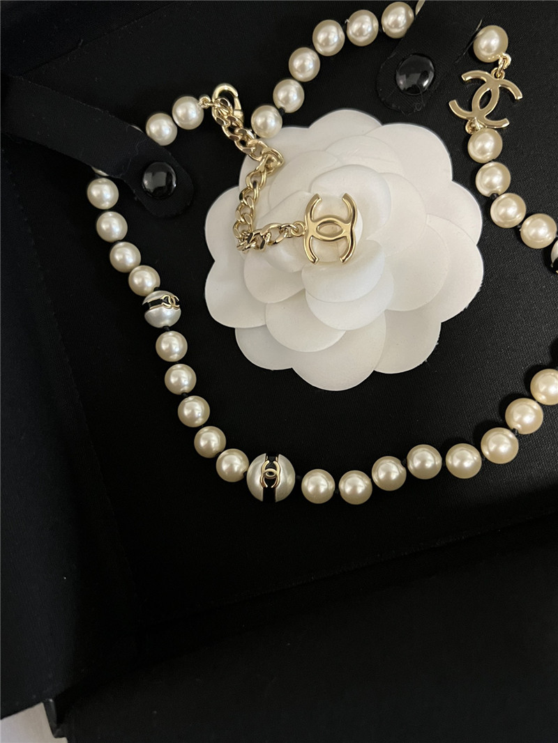 Ch**el black and white pearl necklace