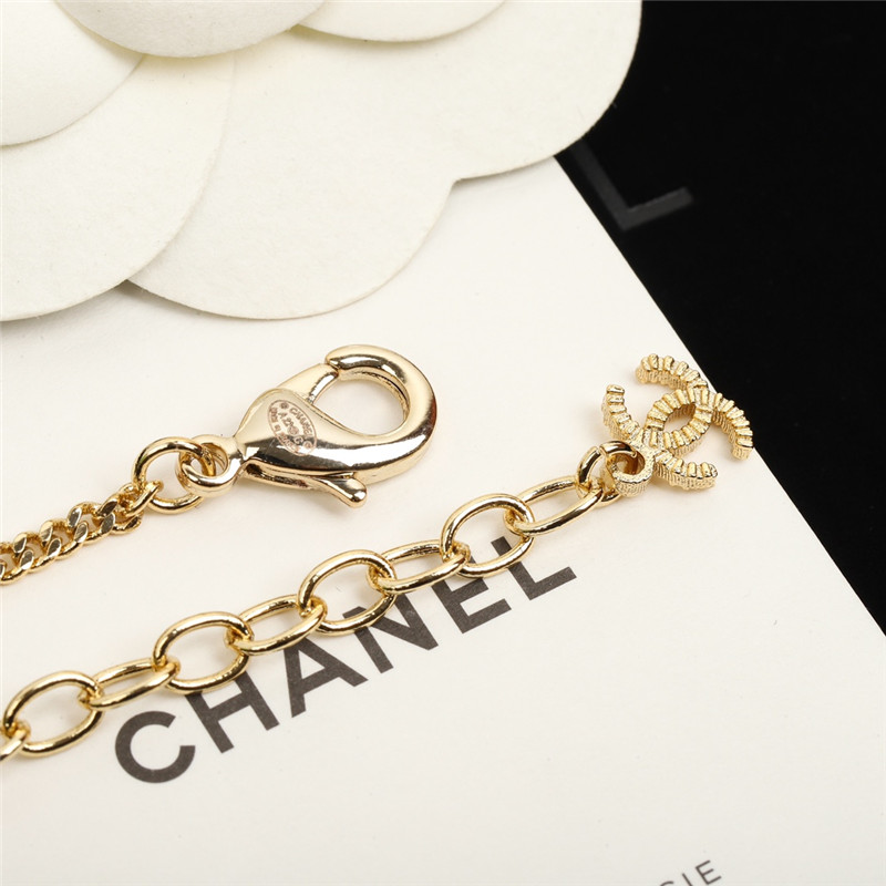 Ch**el rivet pearl necklace