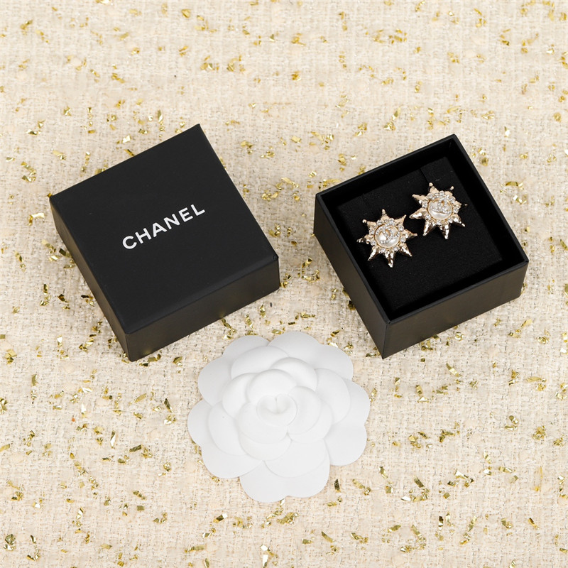 Ch**el sunflower pearl earrings