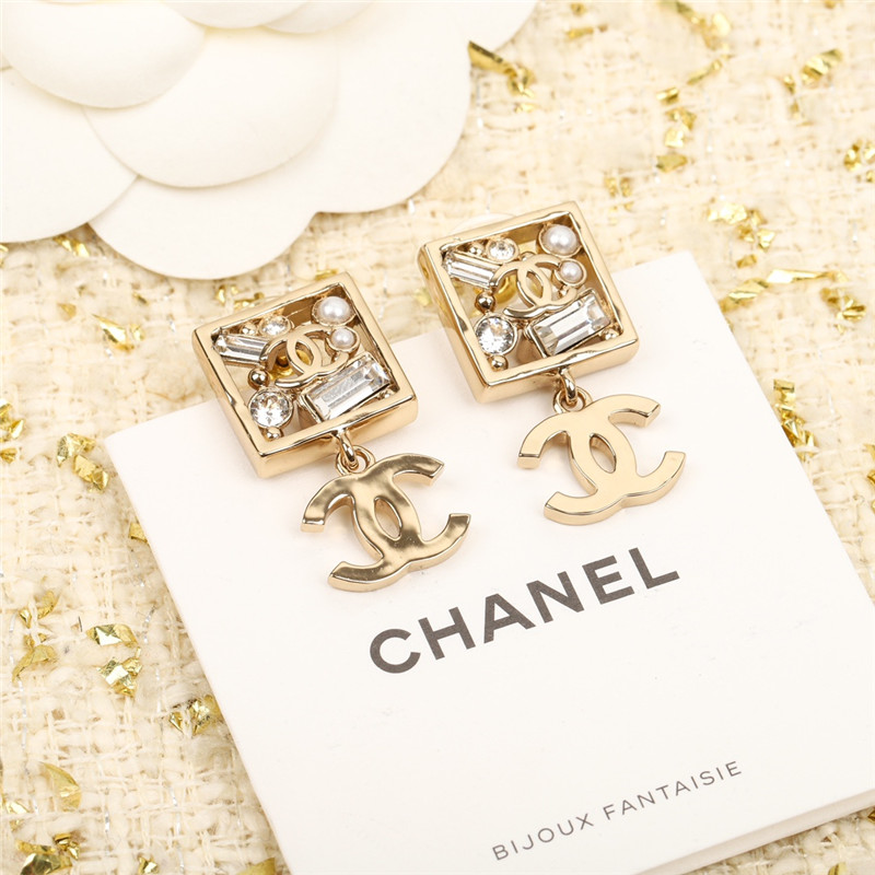 D10r new earrings