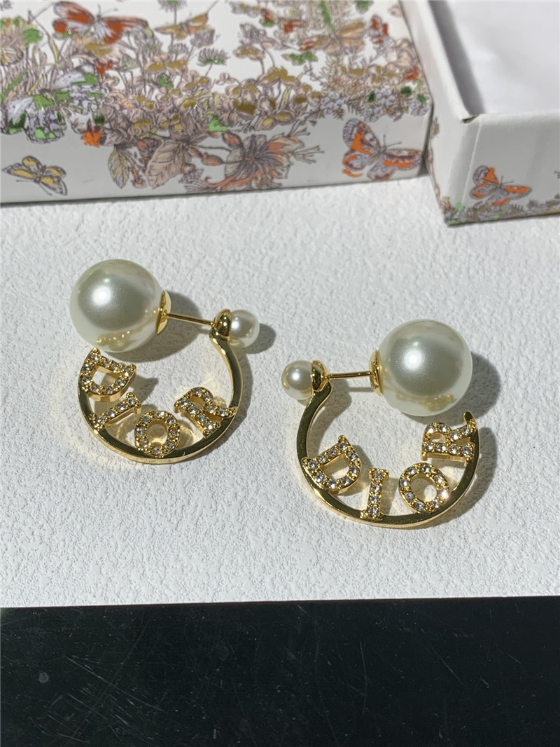 D10r new earrings