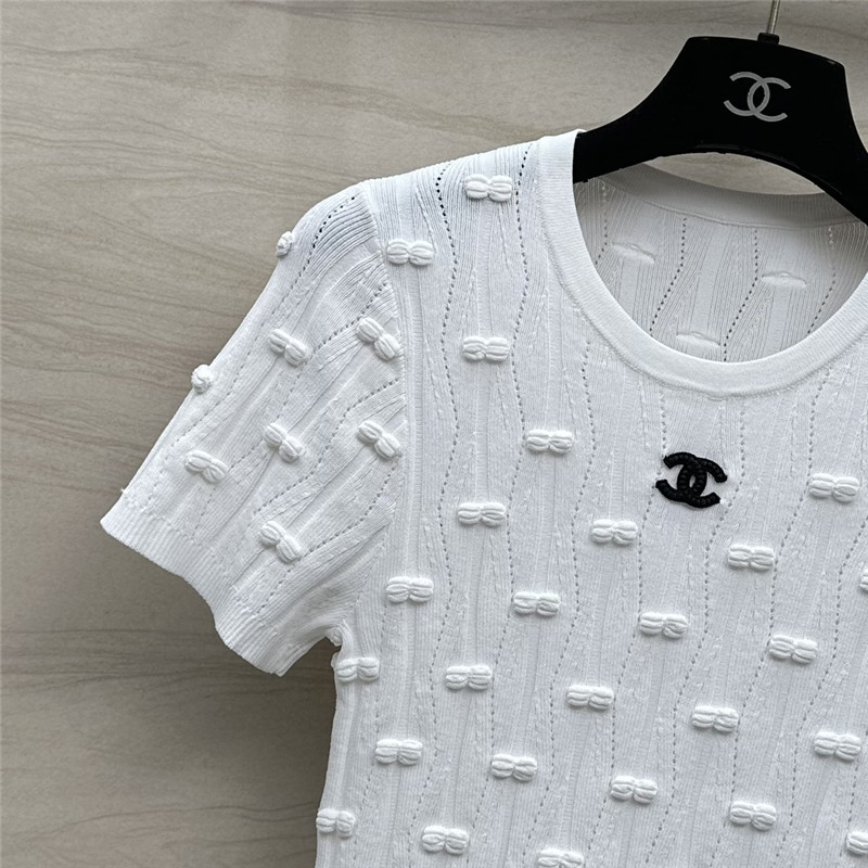 Ch**el embossed bow knitted top replica clothes