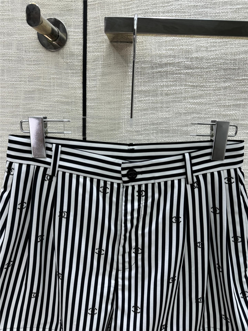 ce1i*e hot D1am0nd double c striped shorts replica clothing