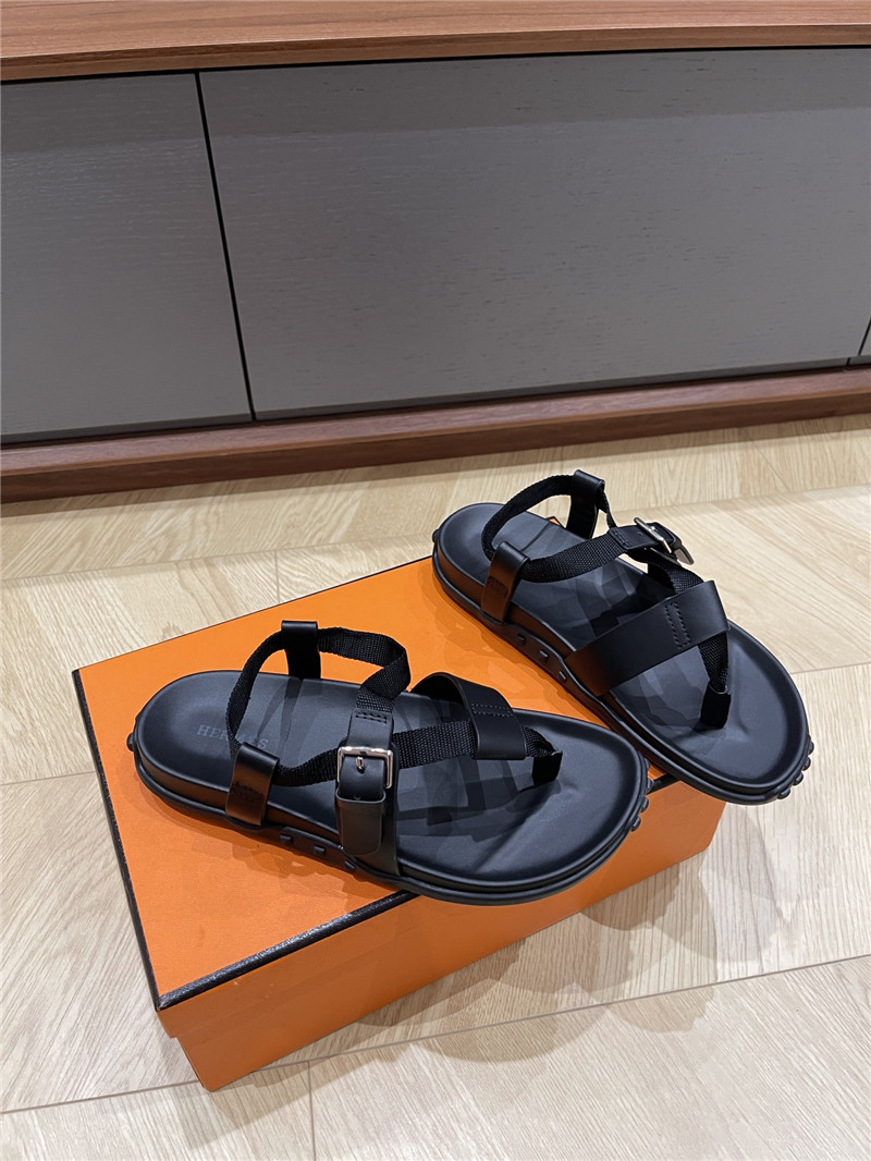 H**me5 inboard sandals black