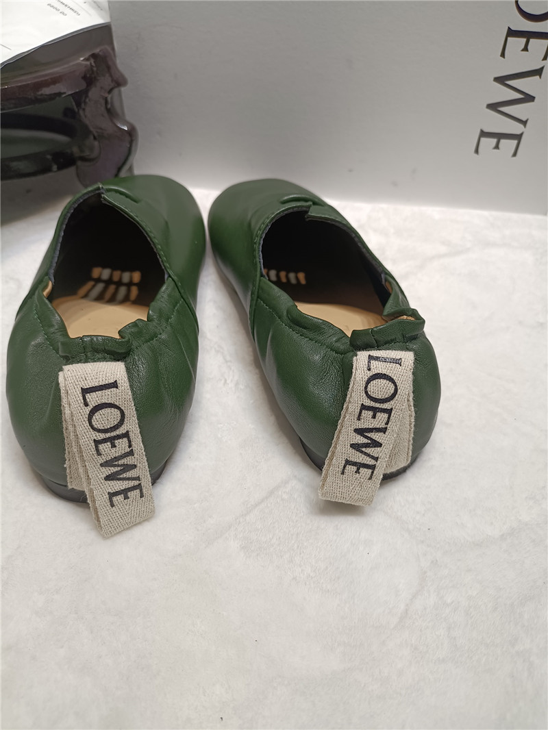 L0ew* green leather ballet flats