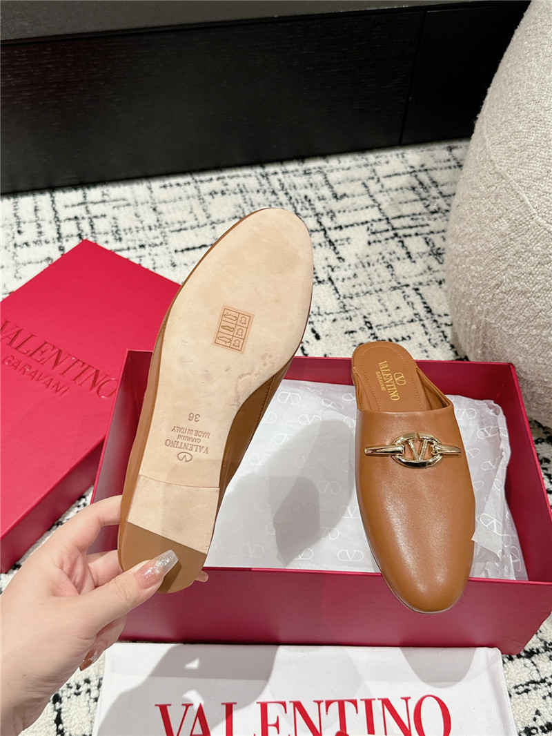 Va1e*ntin0 garavani vlogo signature leather mules in brown