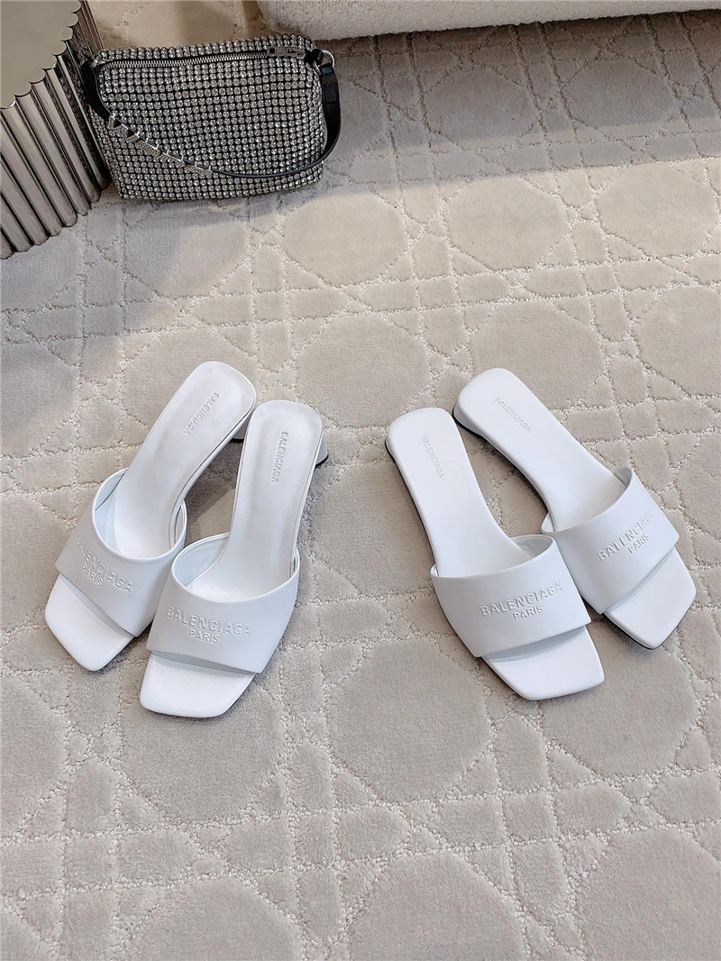 Ba1en*iaga duty free white leather logo slide sandals