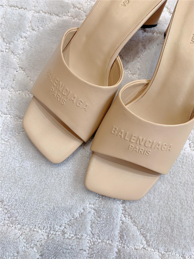 Ba1en*iaga duty free beige women’s sandals
