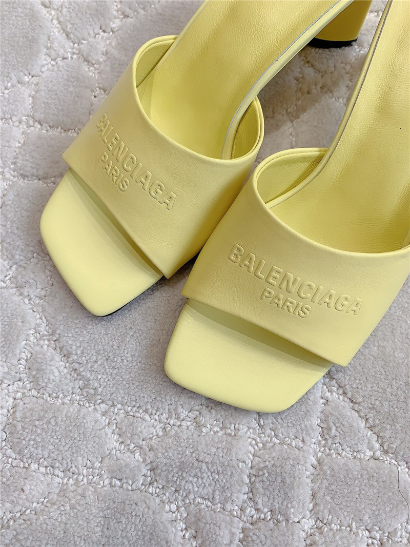 Ba1en*iaga duty free yellow women’s sandals