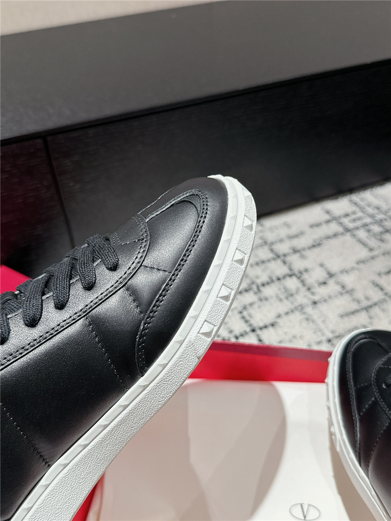 Va1e*ntin0 black leather lace-up sneakers