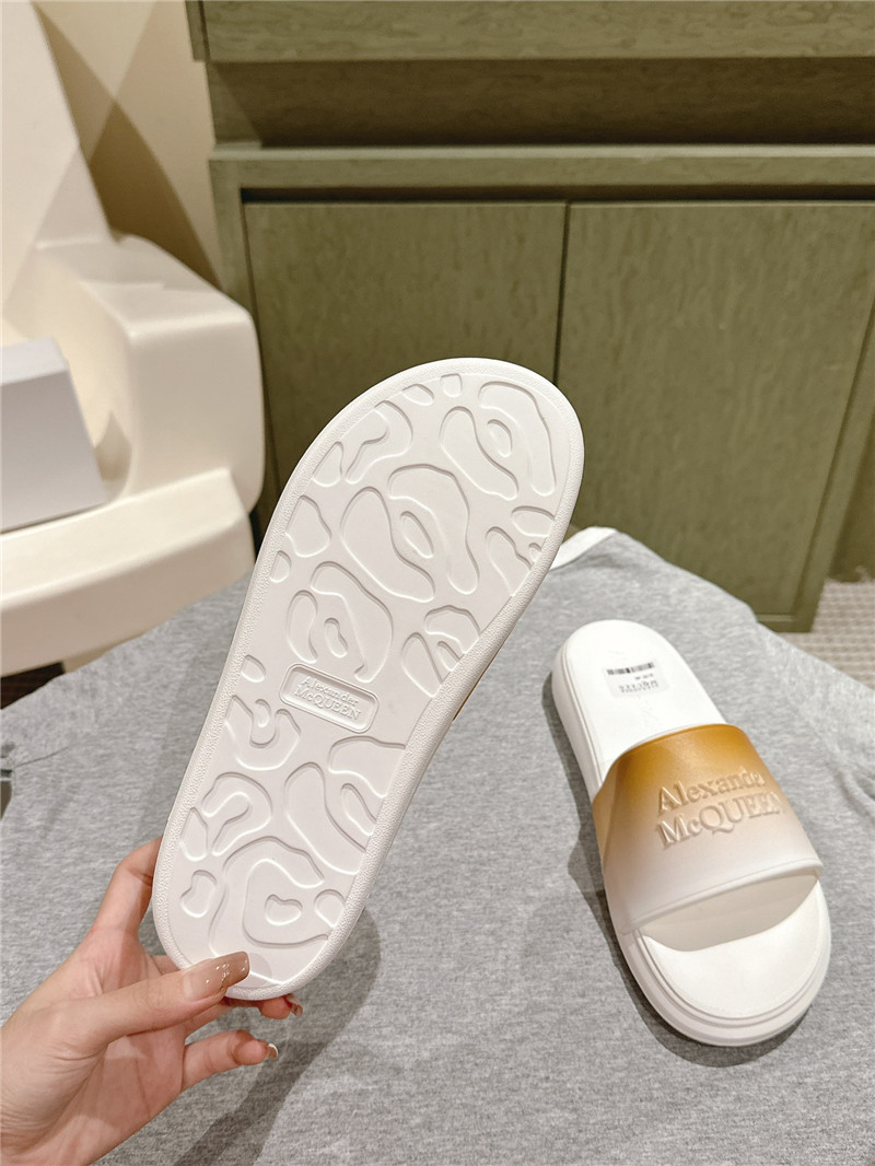 a1exa*der Mcqv*en logo flip flops