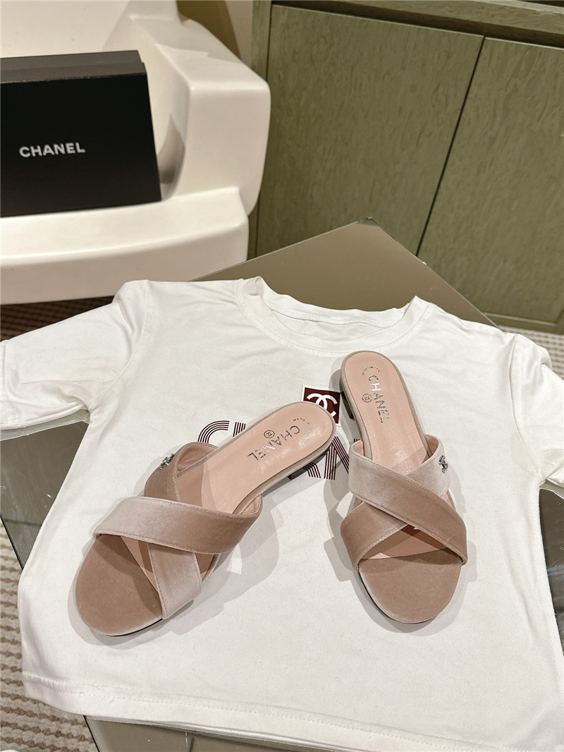 Ch**el velvet crisscross strap slippers beige