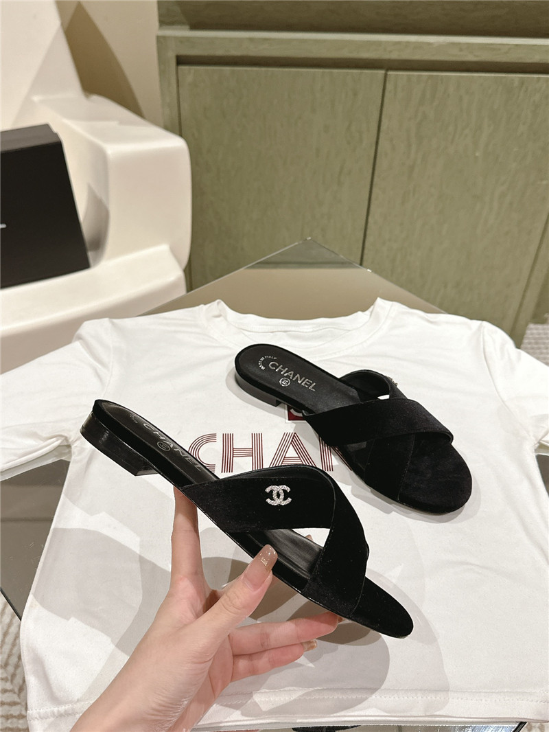 Ch**el velvet crisscross strap slippers black