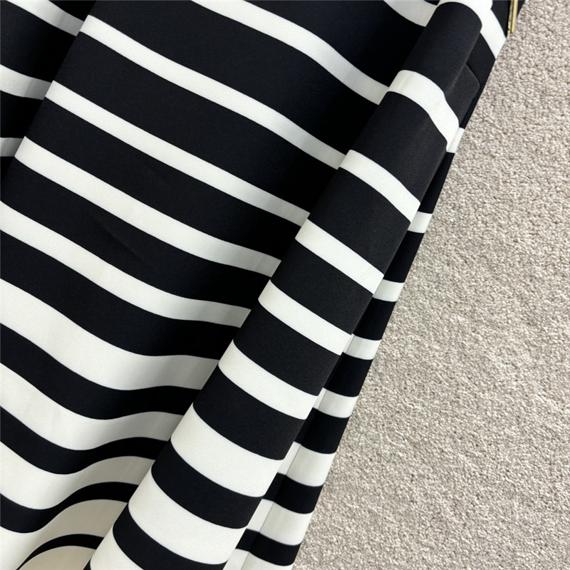 Va1e*ntin0 striped gradient skirt replica clothing sites