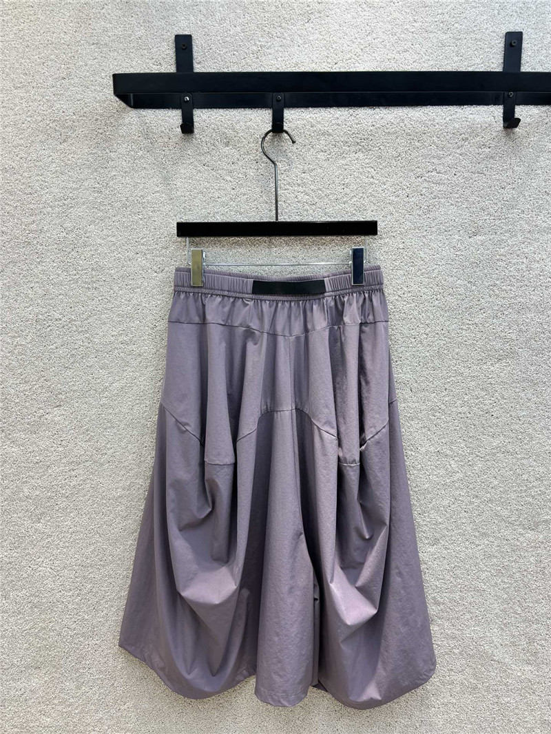Pra*a silhouette workwear style trousers skirt replica clothing sites