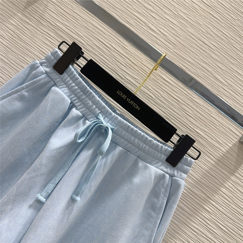 l0vis Vvtt0n lv five-quarter sleeve top + shorts set replica clothes