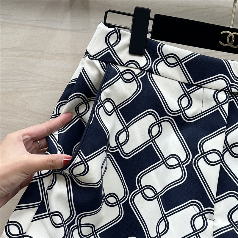Moncler geometric print shorts replica clothing