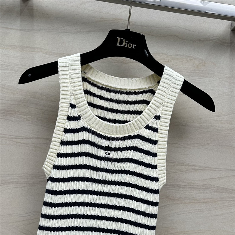 D10r crew neck knitted vest cheap replica designer clothes