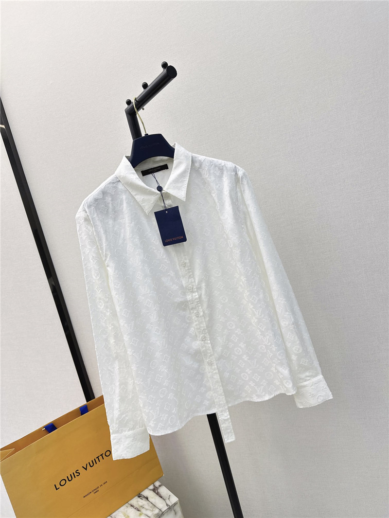 l0vis Vvtt0n lv loose shirt + umbrella skirt suit replica clothes