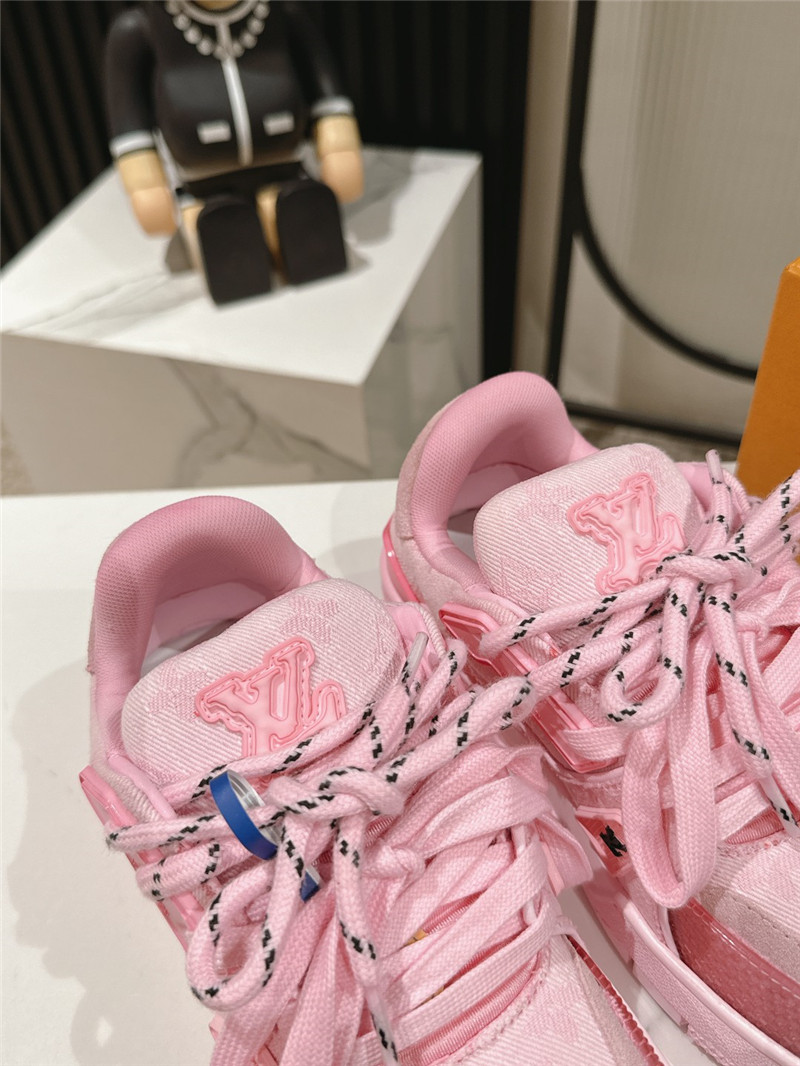 l0vis Vvtt0n lv trainer sneakers pink for women