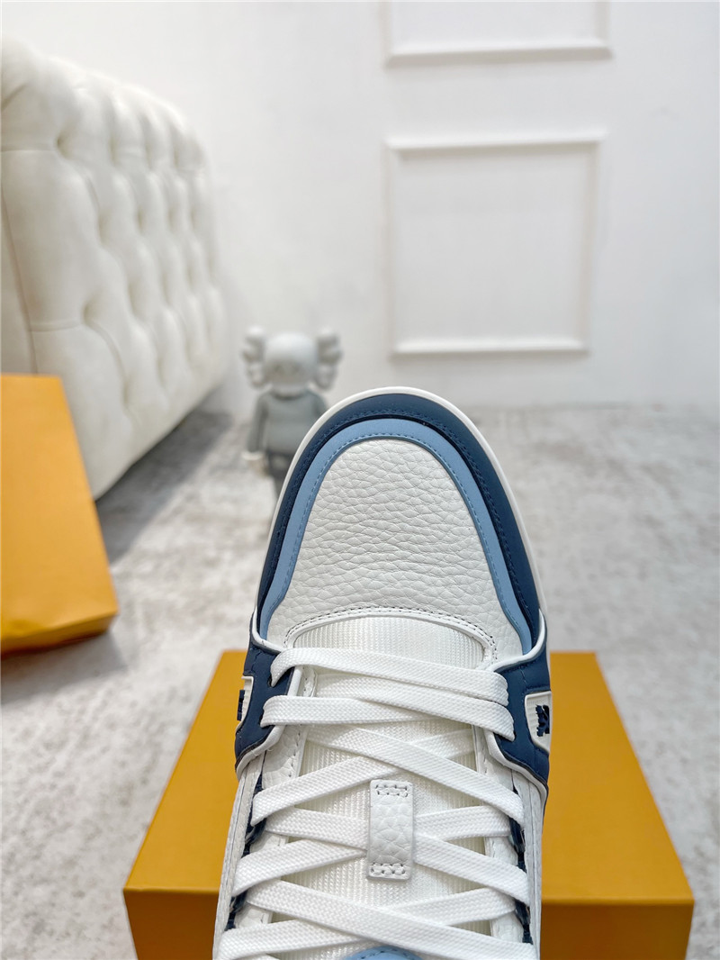 l0vis Vvtt0n blue and white sneakers for women