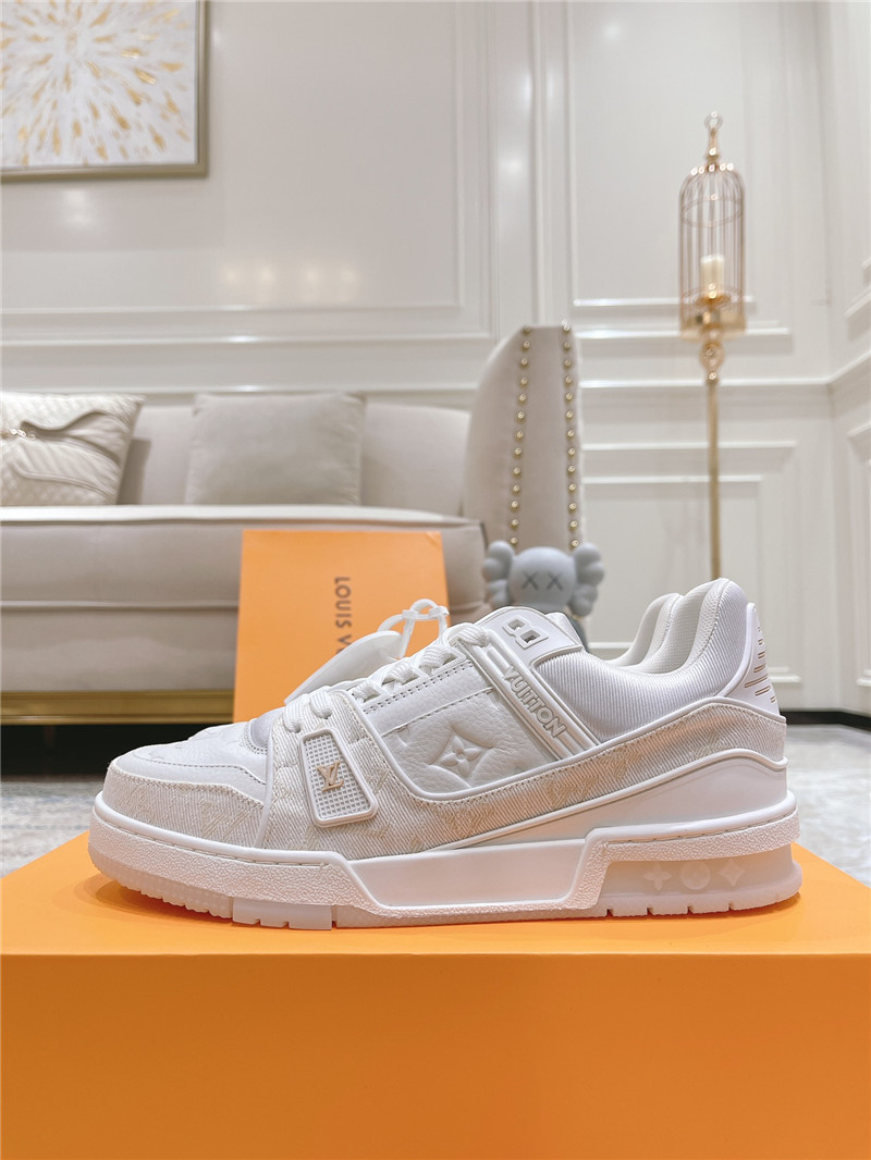 l0vis Vvtt0n white sneakers for women