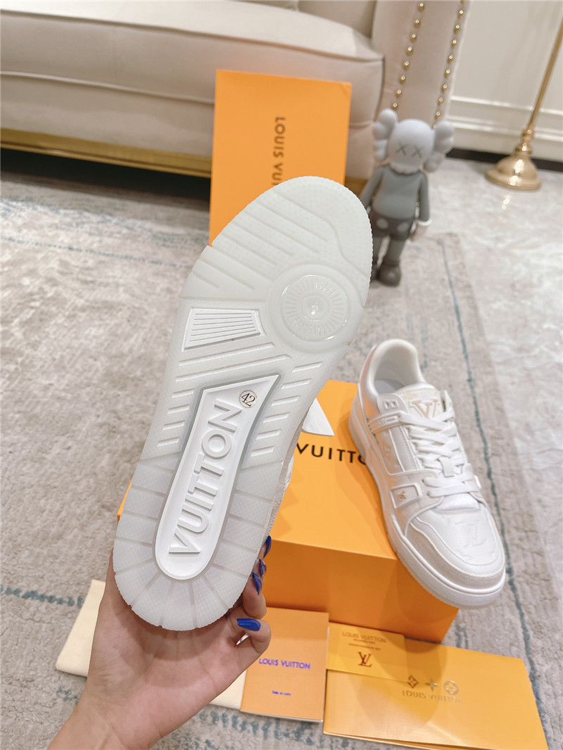 l0vis Vvtt0n white sneakers for women