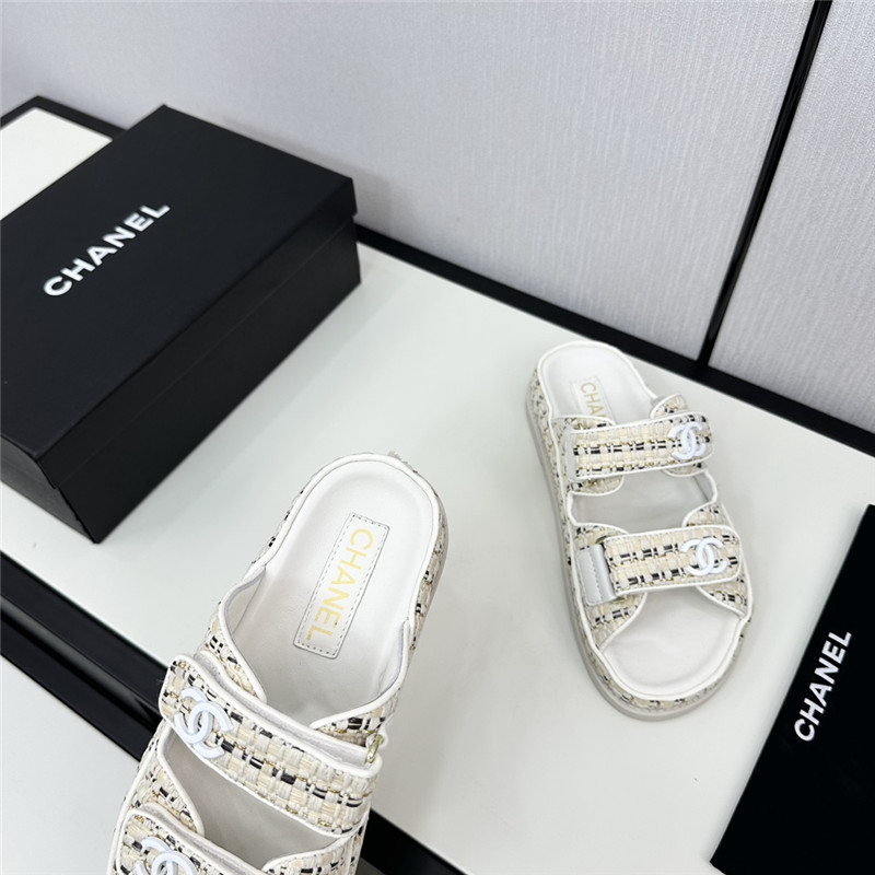 Ch**el grained tweed velcro slides white