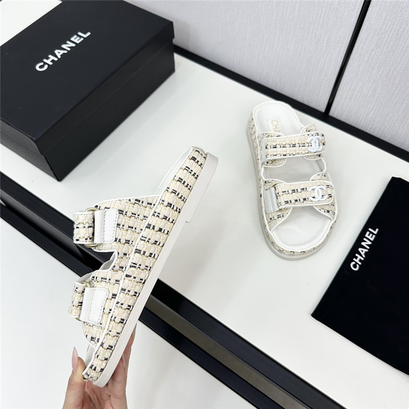 Ch**el grained tweed velcro slides white