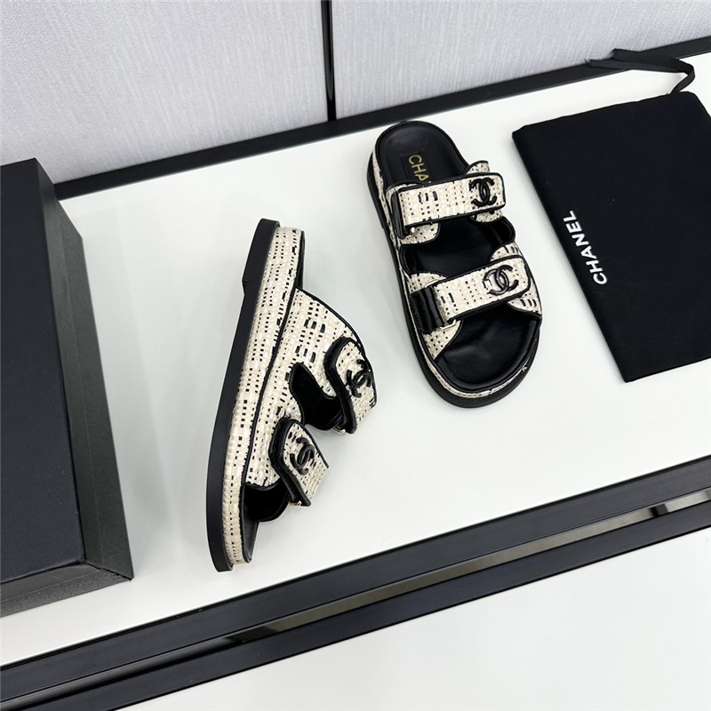Ch**el grained tweed velcro slides in black