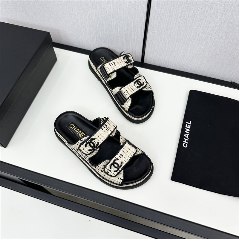 Ch**el grained tweed velcro slides in black