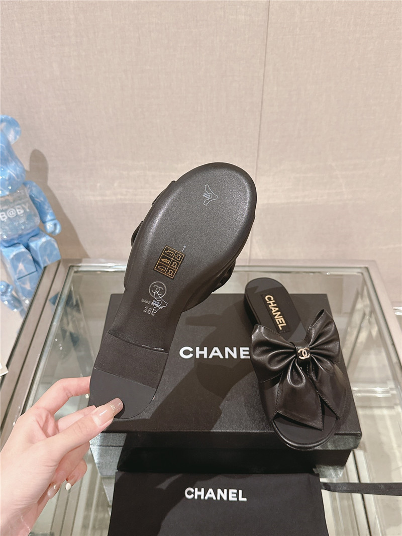 Ch**el flat silk bow leather sandals