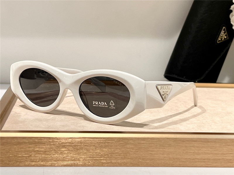 Pra*a retro stylish sunglasses