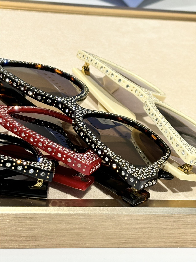 Gvc*1 starry square sunglasses