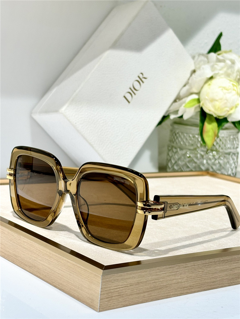 D10r stylish square sunglasses