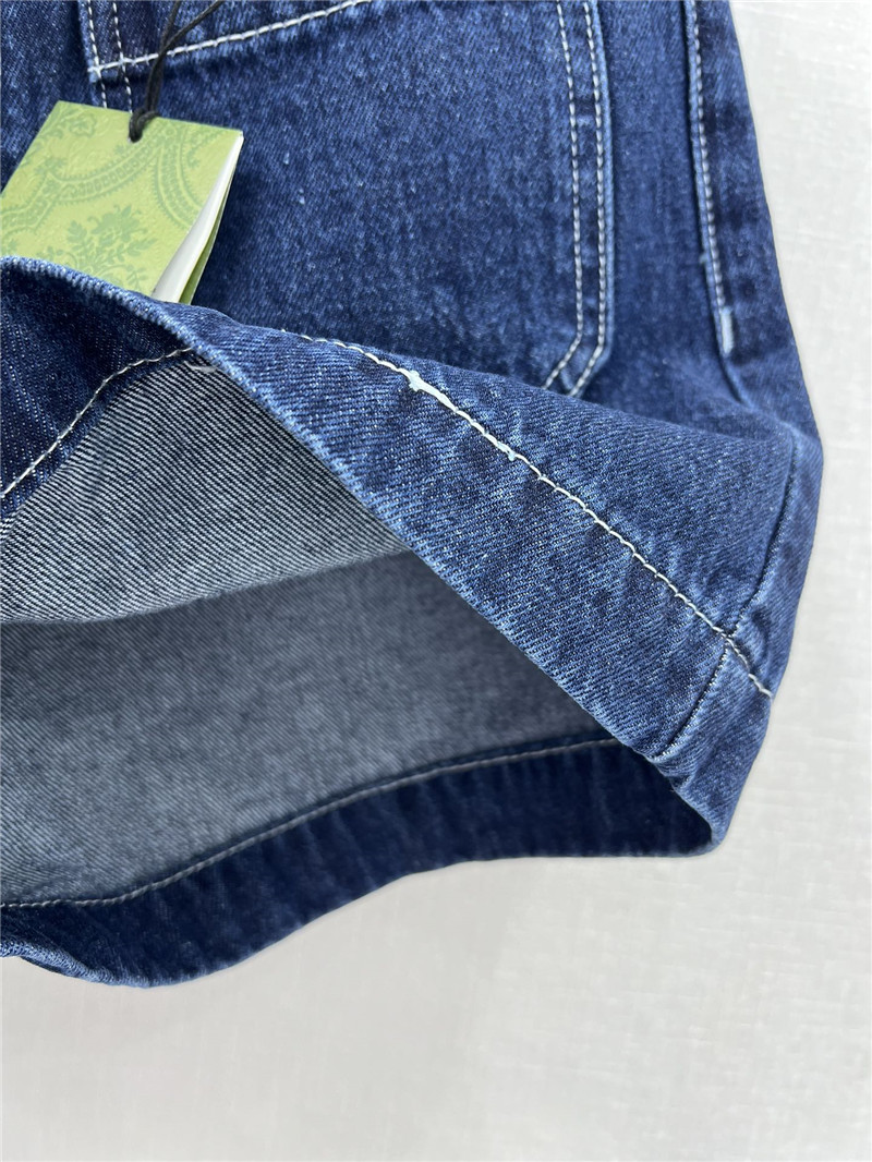 Gvc*1 high rise patch pocket short