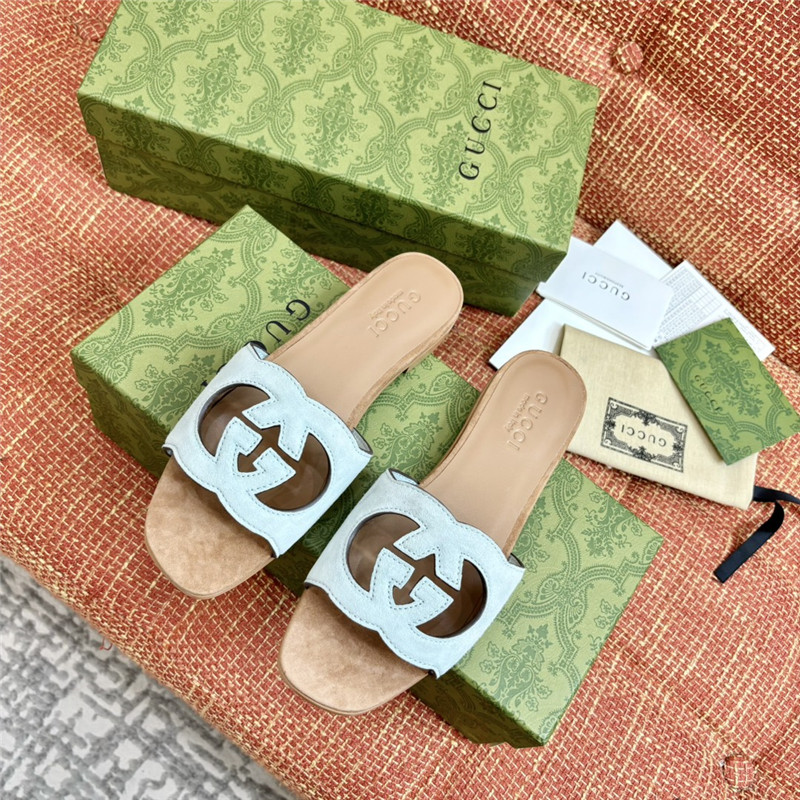 Gvc*1 suede interlocking gg sandals in green