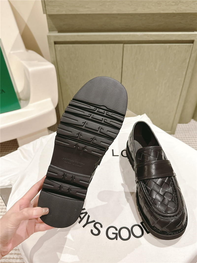 b0tt*ga Ven*ta women’s woven leather sneakers