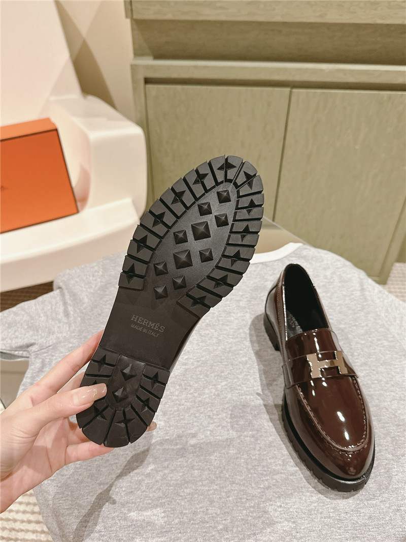 H**me5 brown patent leather h buckle loafers