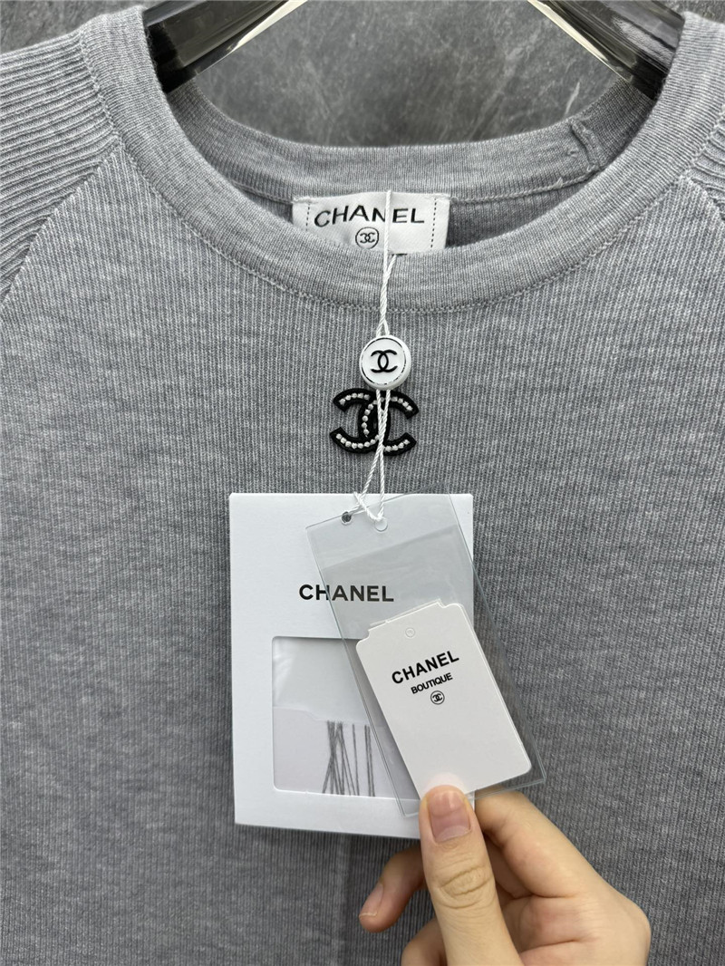 Ch**el static logo knit top replica clothing sites